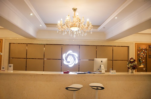 艾韓陽(yáng)光醫(yī)院前臺(tái)