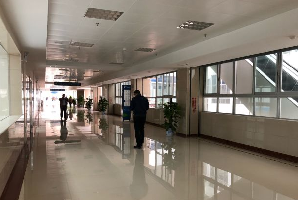 贛南醫(yī)學(xué)院第一附屬醫(yī)院激光眼科好嗎?全飛秒和半飛秒的區(qū)別