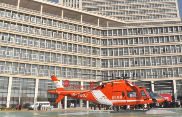 2024贛南醫(yī)學院第一附屬醫(yī)院整形美容科割雙眼皮的價錢