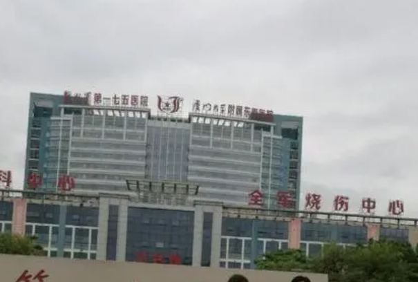 漳州175醫(yī)院種植牙怎么樣?漳州175醫(yī)院種植牙哪個(gè)醫(yī)生好