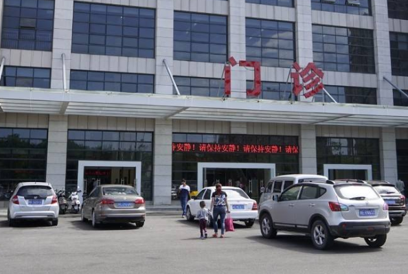 漳州市醫(yī)院口腔科哪個醫(yī)生好?漳州市醫(yī)院口腔科醫(yī)生推薦