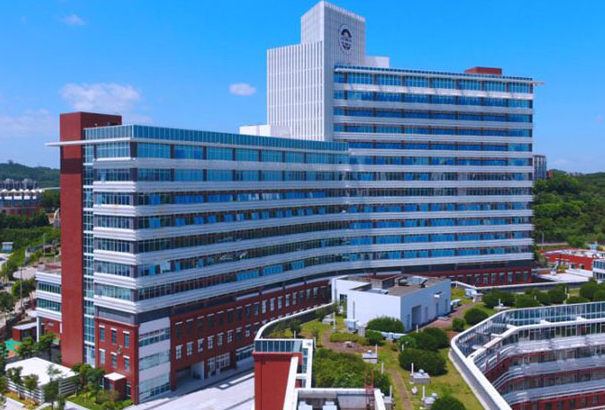 福建醫(yī)科大學(xué)附屬第一醫(yī)院口腔科哪個醫(yī)生好?2024收費價格公布