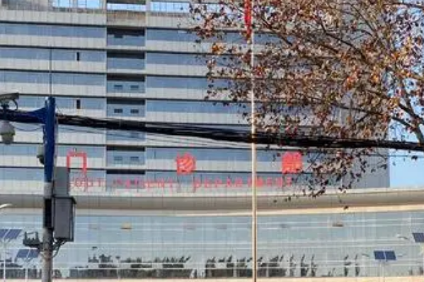 2024昆明43醫(yī)院近視眼手術費用?近視眼手術好嗎?