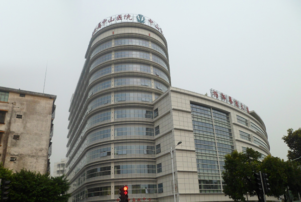 2024中山市人民醫(yī)院激光近視手術(shù)價格?激光近視手術(shù)原理