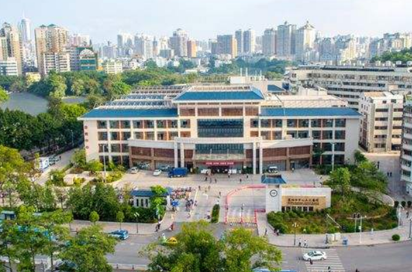 惠州市中心人民醫(yī)院矯牙怎么樣?2024矯牙需要多少錢