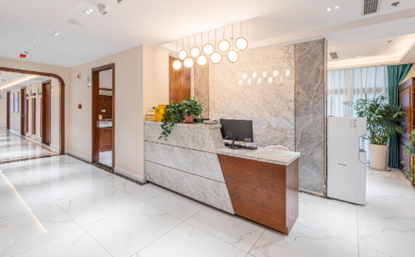 深圳匯仁門(mén)診部假體隆鼻需要多少錢(qián)?技術(shù)亮點(diǎn)&術(shù)后一年案例曝