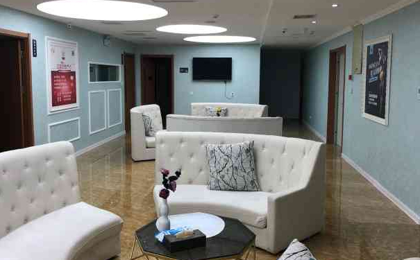 青島艾頓皮膚管理中心抽脂技術(shù)怎么樣?術(shù)后30天案例欣賞|費(fèi)用查詢