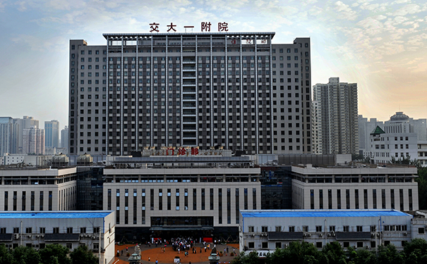 西安交通大學(xué)第一附屬醫(yī)院淚溝凹陷填充技術(shù)風(fēng)格怎么樣?心動(dòng)案例&效果詳情