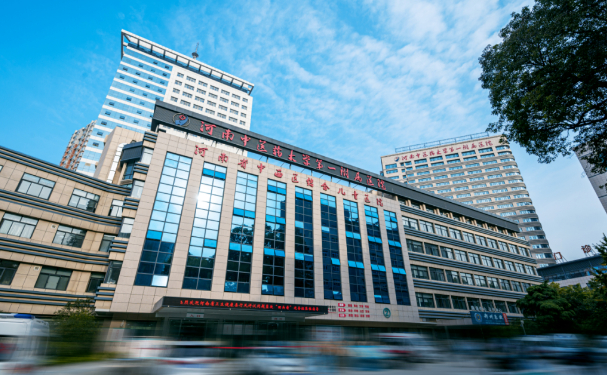 河南中醫(yī)藥大學(xué)第一附屬醫(yī)院王超凡抗衰除皺術(shù)后三個(gè)月求美案例(效果怎么樣?技術(shù)特色)